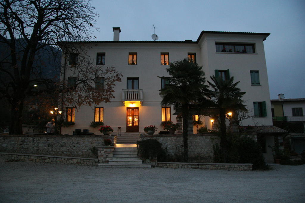 Locanda Alla Posta Borso del Grappa Exteriör bild
